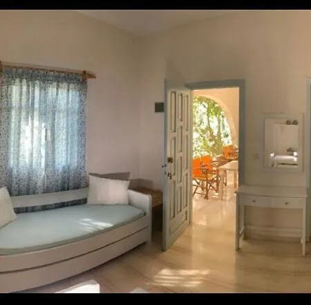 Lilo's * Livadi (Astypalaia)