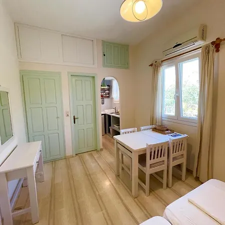 Lilo's Apartamento Livadi (Astypalaia)